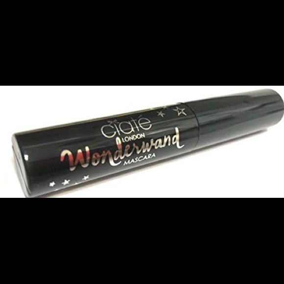 Wonderwand Intensely Volumising Mascara Black - Picture 3 of 5